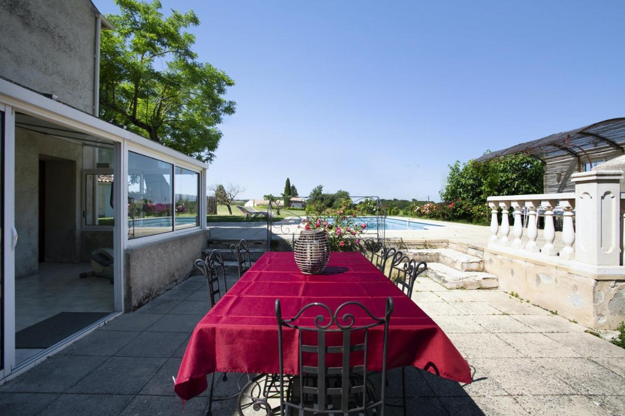 Villa de 3 chambres avec piscine privee jardin amenage et wifi a La Tour d'Aigues Extérieur photo